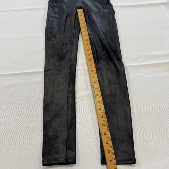 Spanx Faux Leather Black Leggings Size M - Picture 9 of 9